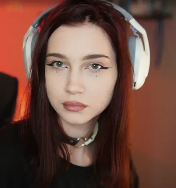 586x625